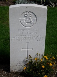 Klagenfurt War Cemetery - Deacon, Eric Frederick